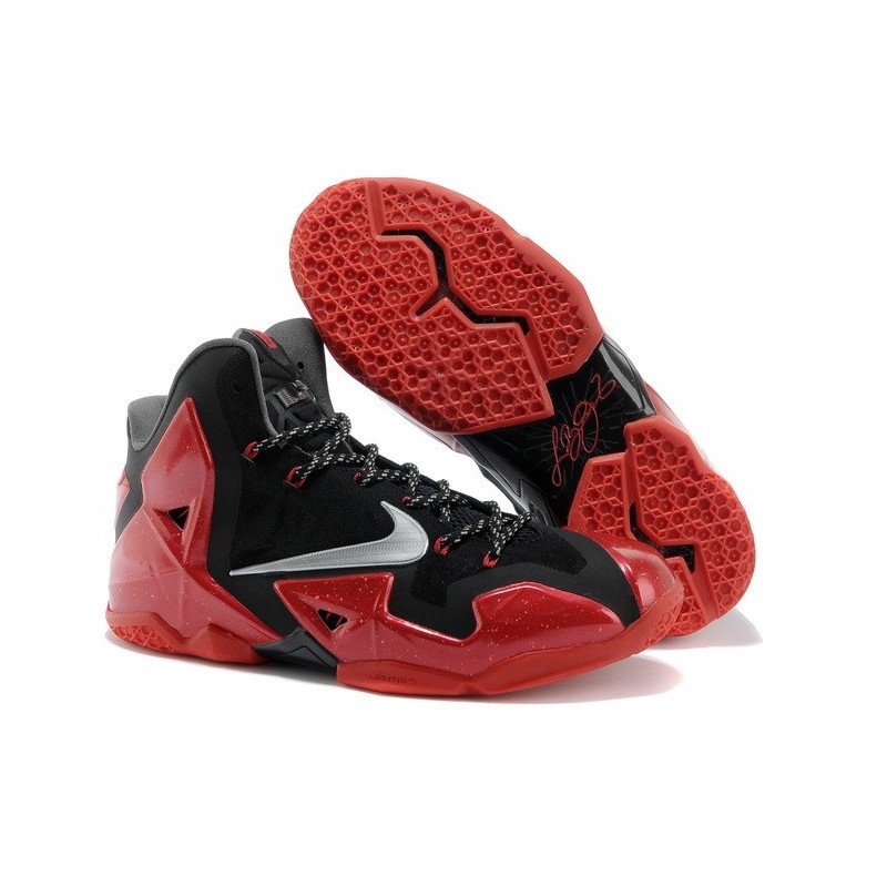 Nike Lebron 11